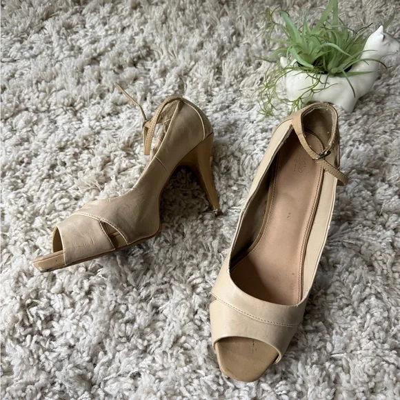 Chic Beige evening, going out cream, high heels Peep-Toe Heels - Picture 2 of 4